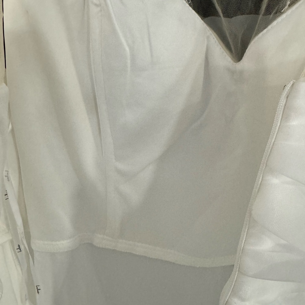 White Organza Embroidered Pleated Maxi Dress NEW Size XL - Picture 12 of 14